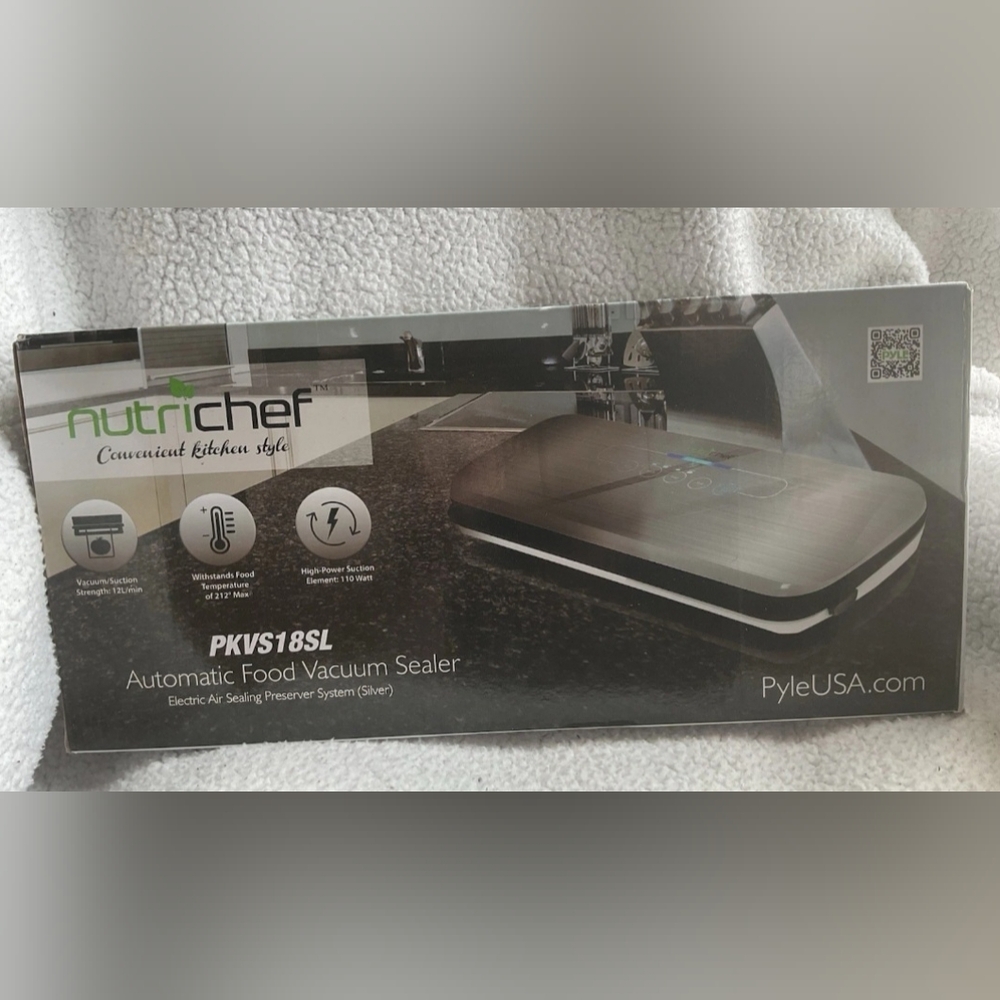 NutriChef Automatic Food Vacuum Sealer PKVS18SL - New In Box - Never Used